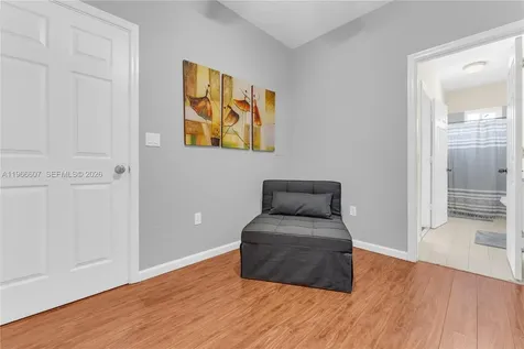 8844 S Isles Circle Tamarac FL 33321