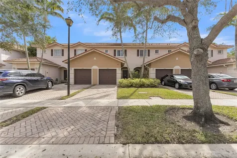 8844 S Isles Circle Tamarac FL 33321