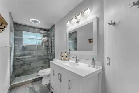 15416 SW 99th Lane Miami FL 33196