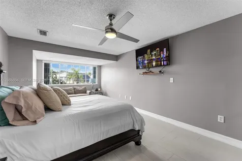 15416 SW 99th Lane Miami FL 33196