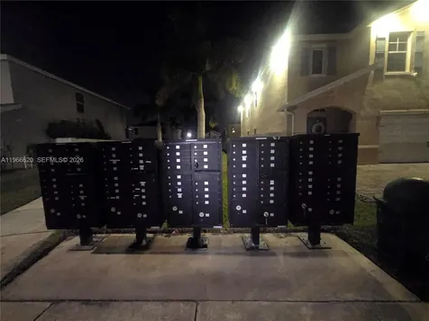 613 NE 5th Way Florida City FL 33034