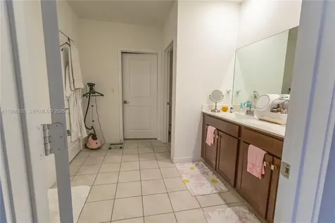 613 NE 5th Way Florida City FL 33034