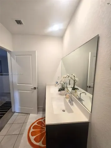 613 NE 5th Way Florida City FL 33034