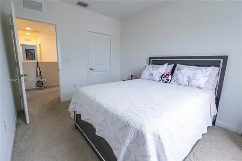613 NE 5th Way Florida City FL 33034