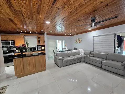 19261 SW 118th Court Miami FL 33177