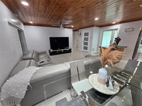 19261 SW 118th Court Miami FL 33177