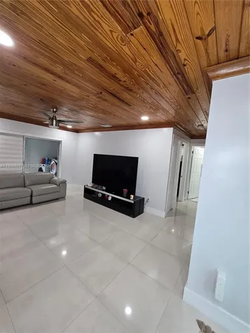 19261 SW 118th Court Miami FL 33177