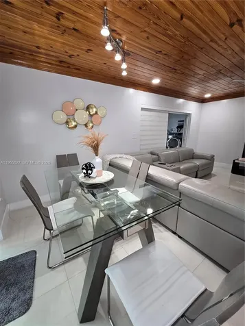 19261 SW 118th Court Miami FL 33177
