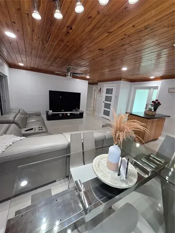 19261 SW 118th Court Miami FL 33177