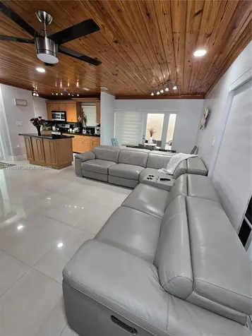 19261 SW 118th Court Miami FL 33177