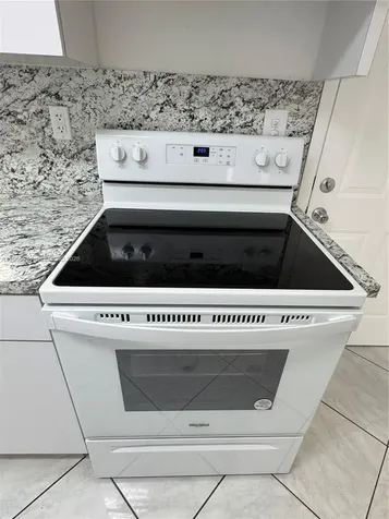 1481 NE 150th Street Miami FL 33161