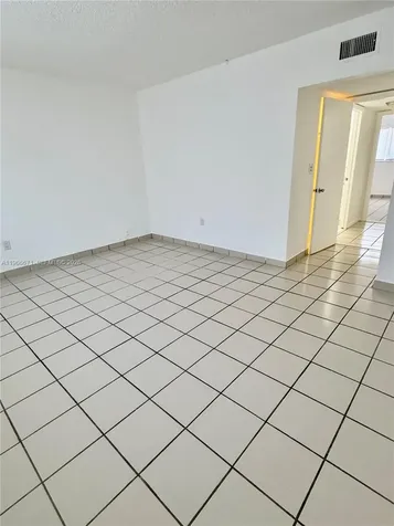 1481 NE 150th Street Miami FL 33161