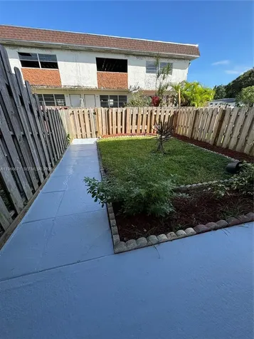 1481 NE 150th Street Miami FL 33161