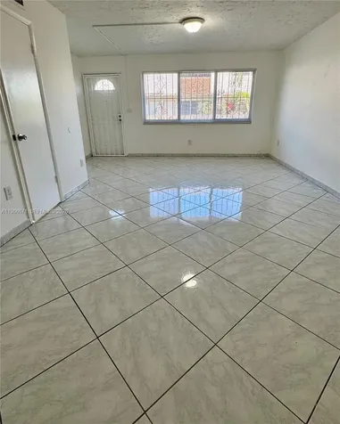 1481 NE 150th Street Miami FL 33161