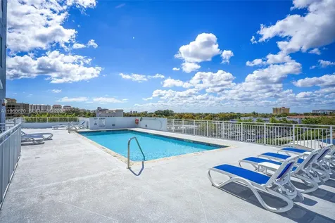 60 NW 37th Avenue Miami FL 33125