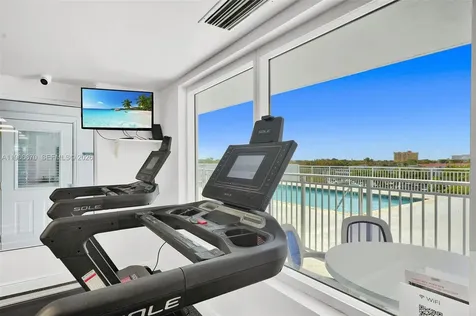 60 NW 37th Avenue Miami FL 33125