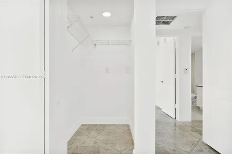 60 NW 37th Avenue Miami FL 33125