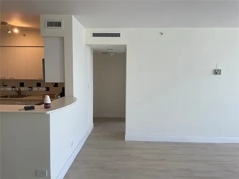 1500 Bay Road Miami Beach FL 33139