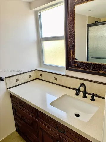 619 NE 14th Avenue Hallandale Beach FL 33009
