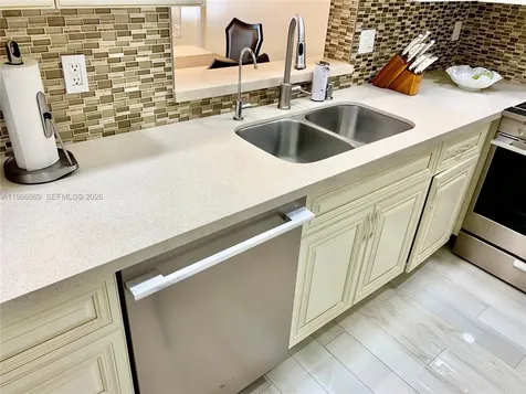 619 NE 14th Avenue Hallandale Beach FL 33009