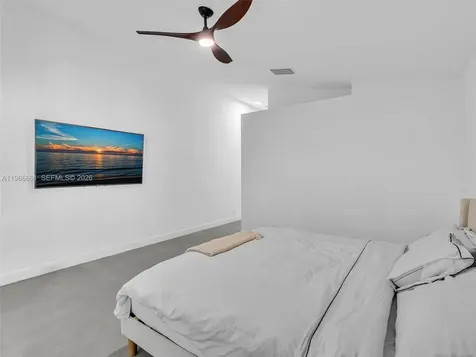 4962 SW 32nd Way Hollywood FL 33312