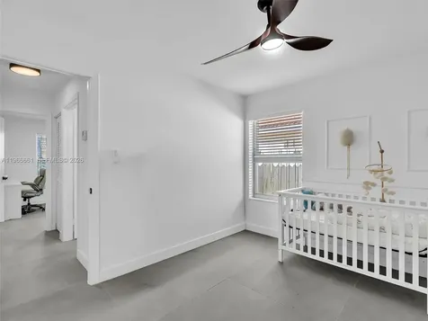 4962 SW 32nd Way Hollywood FL 33312