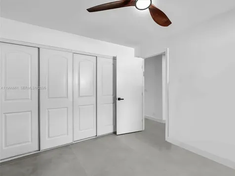 4962 SW 32nd Way Hollywood FL 33312