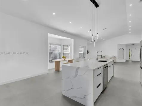 4962 SW 32nd Way Hollywood FL 33312