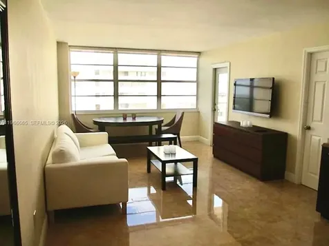 18031 Biscayne Boulevard Aventura FL 33160