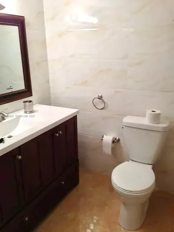 18031 Biscayne Boulevard Aventura FL 33160