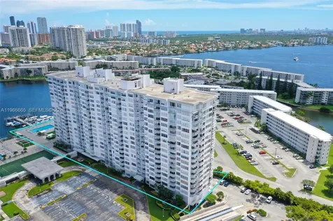 18031 Biscayne Boulevard Aventura FL 33160