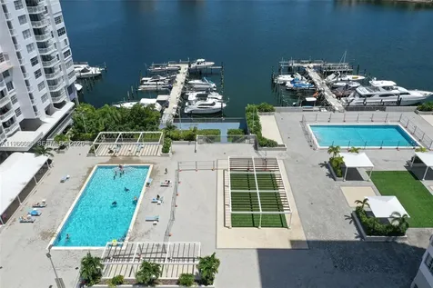 18031 Biscayne Boulevard Aventura FL 33160