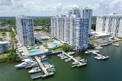 18031 Biscayne Boulevard Aventura FL 33160