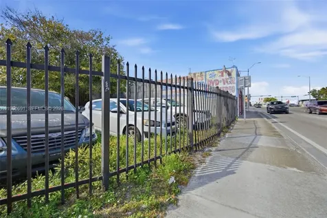 7010 NW 7th Avenue Miami FL 33150