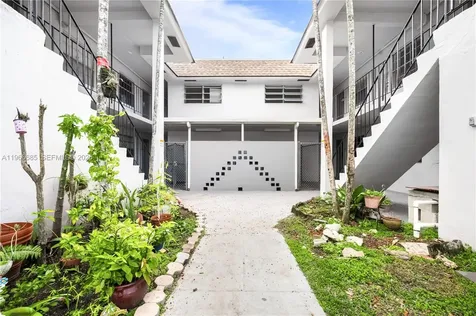 10375-35-55 SW 40th Street Miami FL 33165