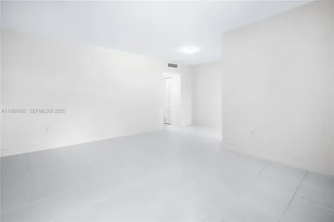 10375-35-55 SW 40th Street Miami FL 33165