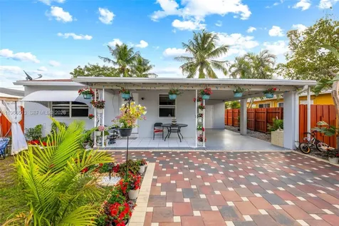 2210 Roosevelt Street Hollywood FL 33020