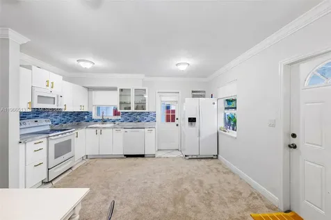 2210 Roosevelt Street Hollywood FL 33020