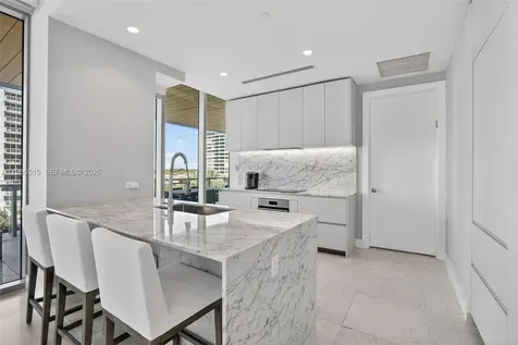 5775 Collins Avenue Miami Beach FL 33140