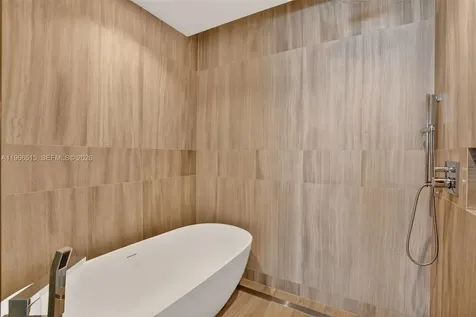 5775 Collins Avenue Miami Beach FL 33140