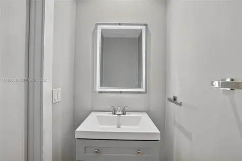 5775 Collins Avenue Miami Beach FL 33140
