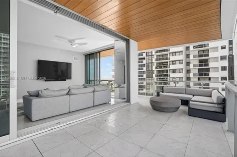 5775 Collins Avenue Miami Beach FL 33140