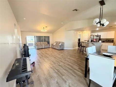 3625 NE 19 Place Cape Coral FL 33909