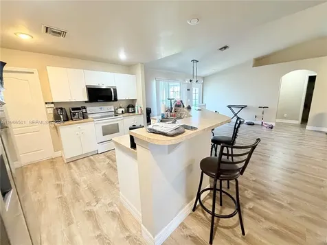 3625 NE 19 Place Cape Coral FL 33909