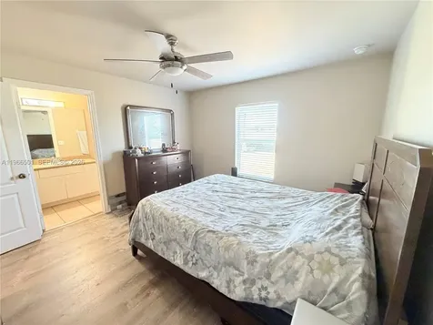 3625 NE 19 Place Cape Coral FL 33909