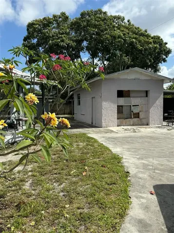 5096 SW 28 Terrace Dania Beach FL 33312