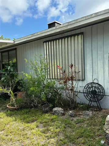 5096 SW 28 Terrace Dania Beach FL 33312