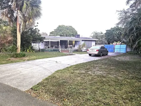 5096 SW 28 Terrace Dania Beach FL 33312