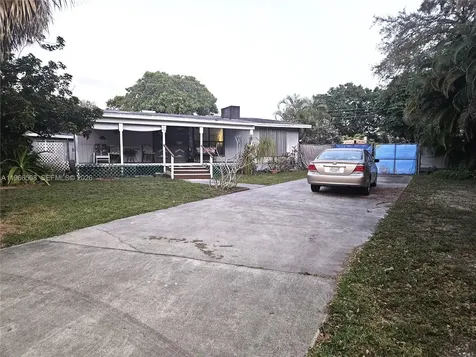 5096 SW 28 Terrace Dania Beach FL 33312