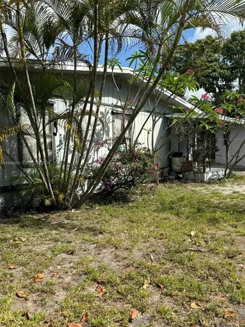 5096 SW 28 Terrace Dania Beach FL 33312